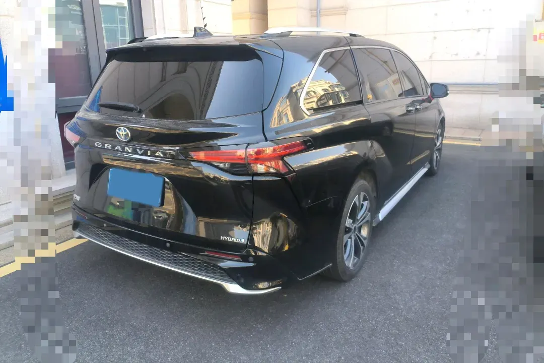 2023 Toyota Granvia 2.5L 189HP L4 E-CVT Hybrid,autocango,china used car exporter,china ev exporter,chinese used car exporter,chinese used ev exporter