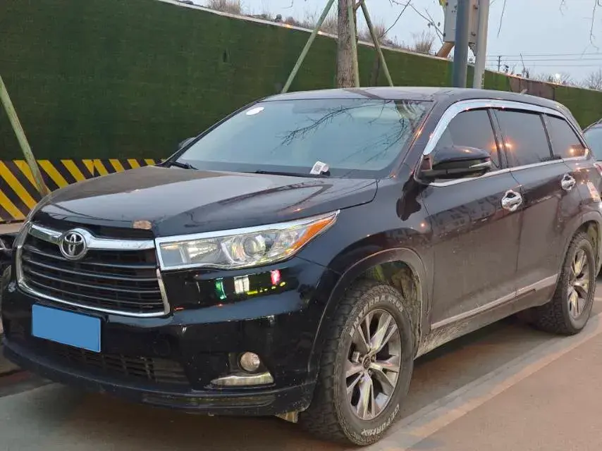 2017 Toyota Highlander 2.0T 220HP L4 6AT