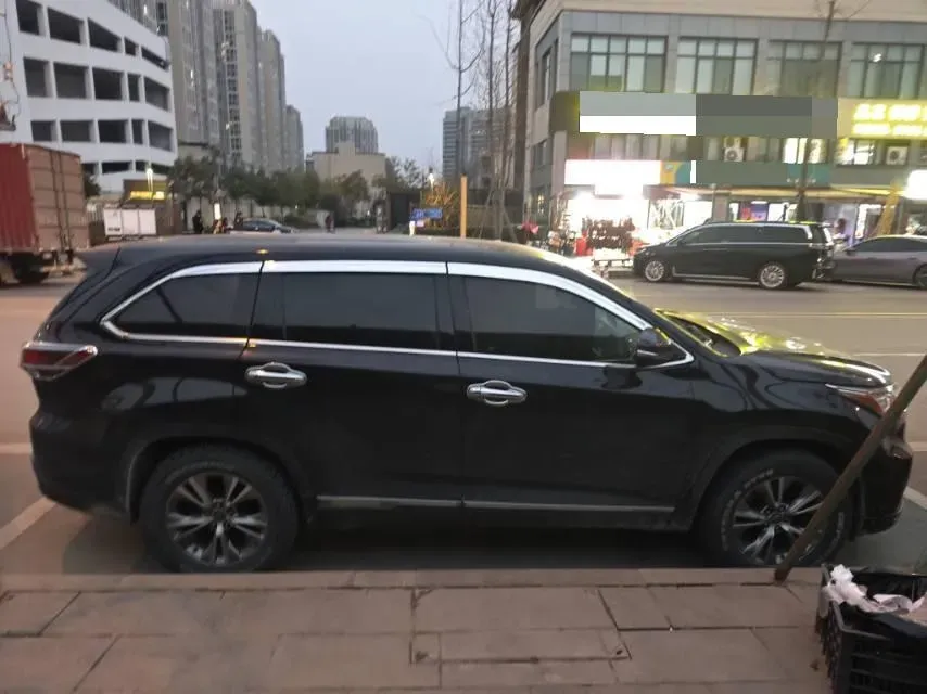 2017 Toyota Highlander 2.0T 220HP L4 6AT,autocango,china used car exporter,china ev exporter,chinese used car exporter,chinese used ev exporter
