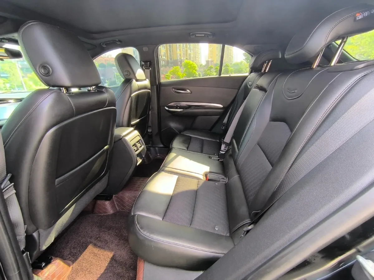 2020 Cadillac XT4 2.0T 241HP L4 9AT,autocango,china used car exporter,china ev exporter,chinese used car exporter,chinese used ev exporter