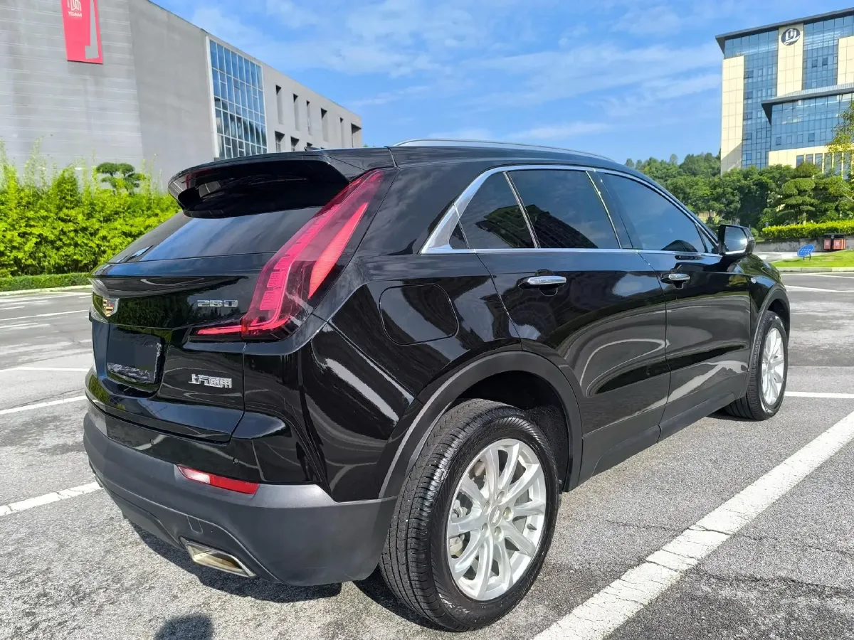 2020 Cadillac XT4 2.0T 241HP L4 9AT,autocango,china used car exporter,china ev exporter,chinese used car exporter,chinese used ev exporter