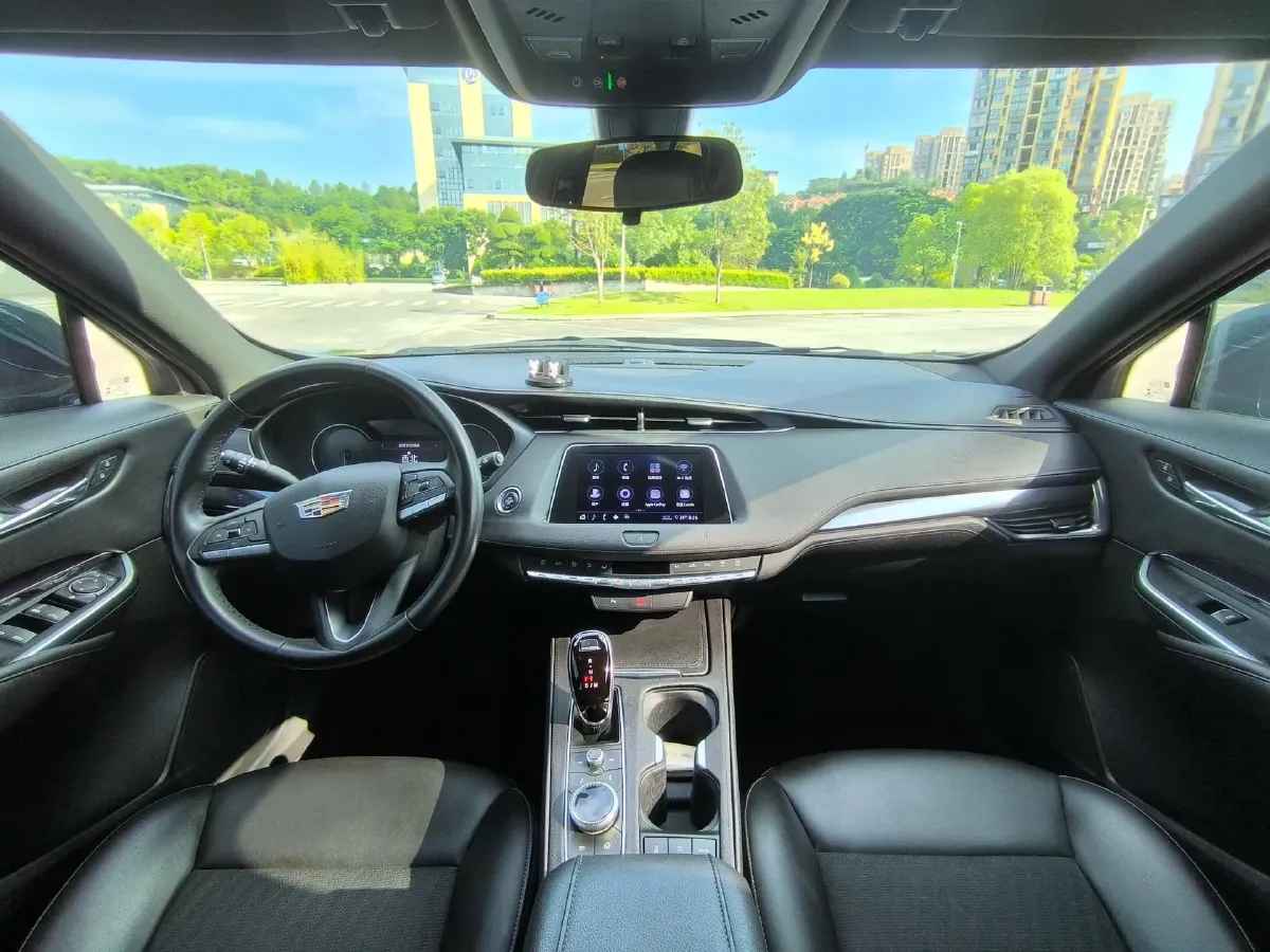 2020 Cadillac XT4 2.0T 241HP L4 9AT,autocango,china used car exporter,china ev exporter,chinese used car exporter,chinese used ev exporter