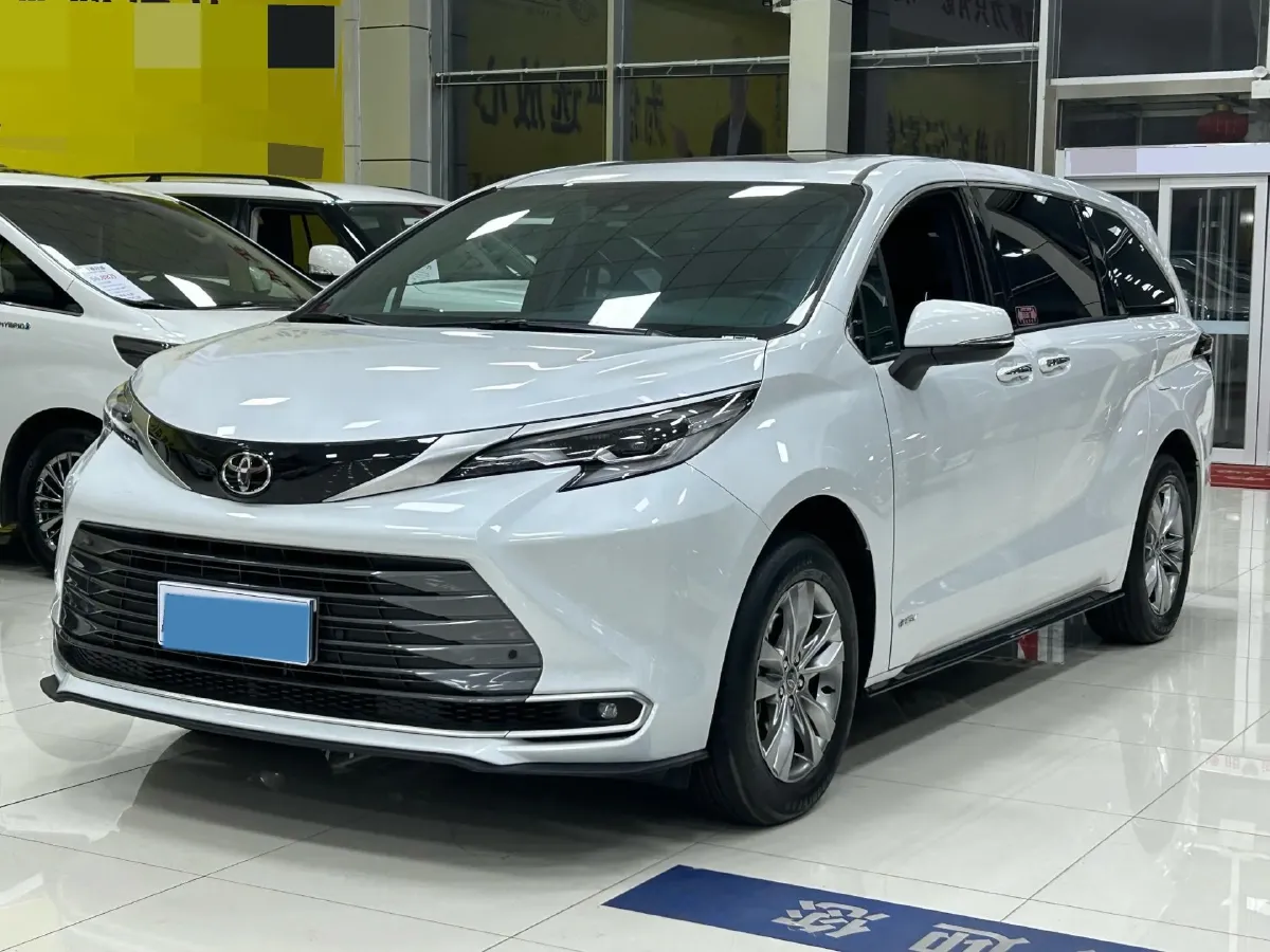 2024 Toyota Sienna 2.5L 189HP L4 E-CVT Hybrid,autocango,china used car exporter,china ev exporter,chinese used car exporter,chinese used ev exporter