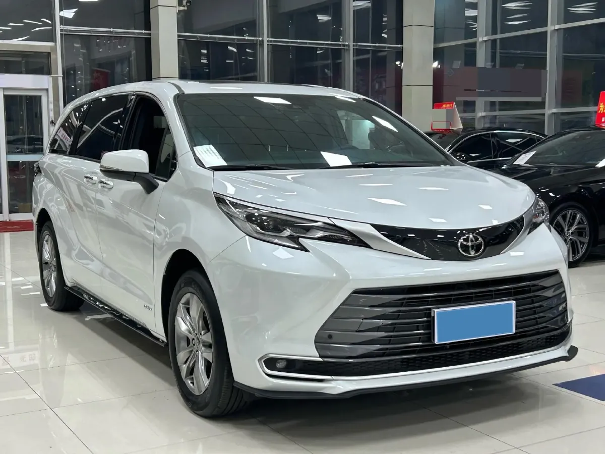 2024 Toyota Sienna 2.5L 189HP L4 E-CVT Hybrid,autocango,china used car exporter,china ev exporter,chinese used car exporter,chinese used ev exporter