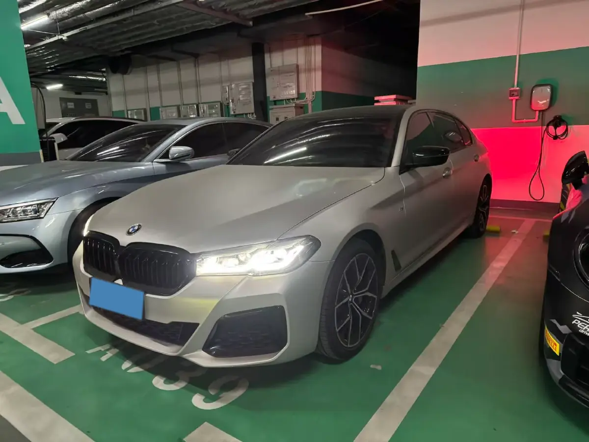 2021 BMW 5 Series 2.0T 252HP L4 8AT