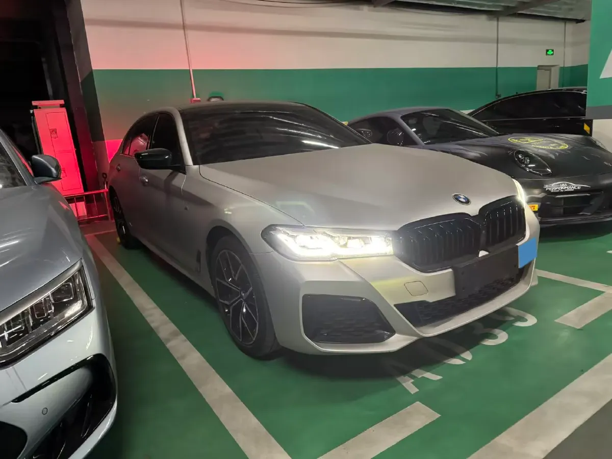 2021 BMW 5 Series 2.0T 252HP L4 8AT,autocango,china used car exporter,china ev exporter,chinese used car exporter,chinese used ev exporter