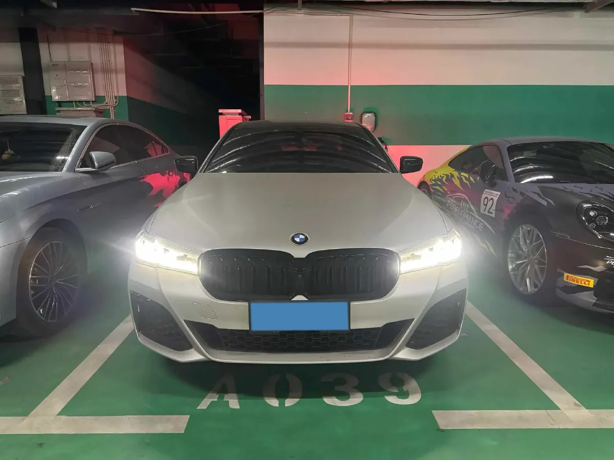2021 BMW 5 Series 2.0T 252HP L4 8AT,autocango,china used car exporter,china ev exporter,chinese used car exporter,chinese used ev exporter
