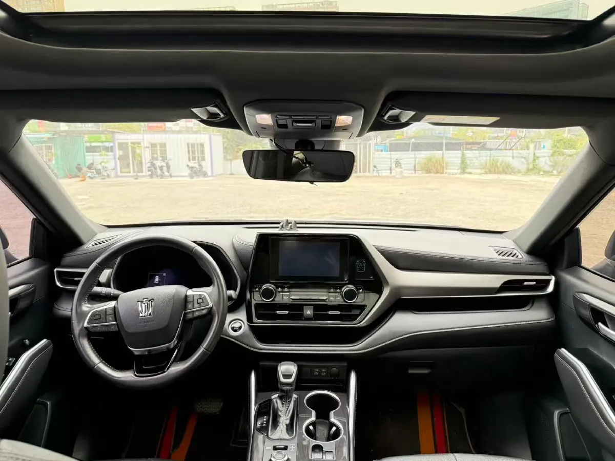 2022 Toyota Crown Kluger 2.0T 248HP L4 8AT,autocango,china used car exporter,china ev exporter,chinese used car exporter,chinese used ev exporter