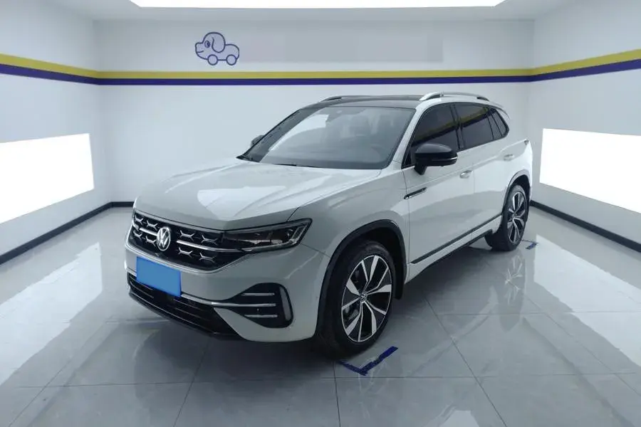 2024 Volkswagen Tayron 2.0T 220HP L4 7DCT