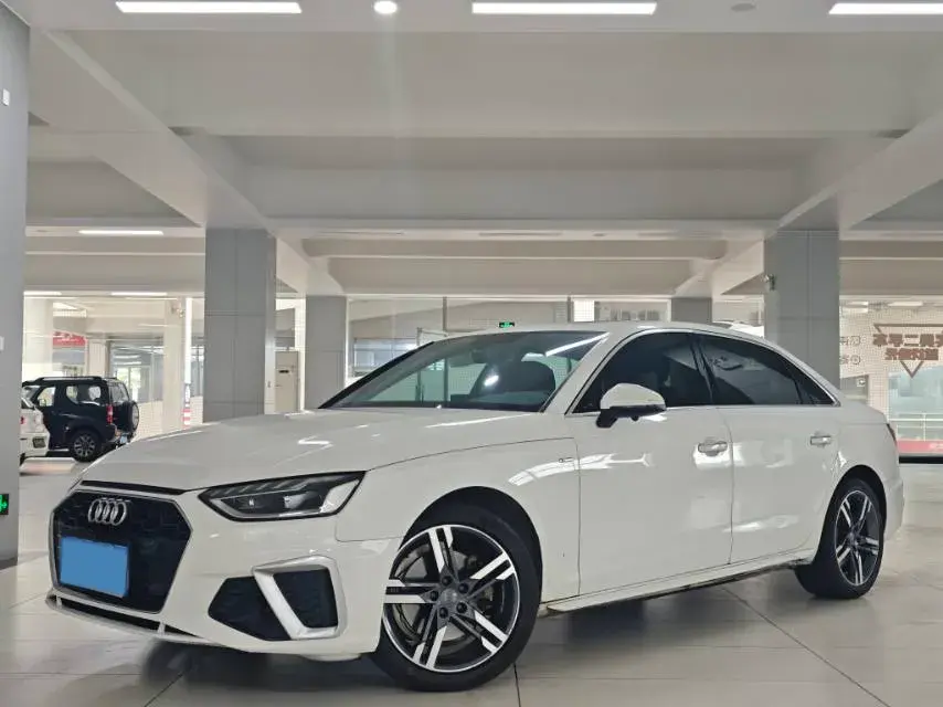 2020 Audi A4L 2.0T 150HP L4 7DCT