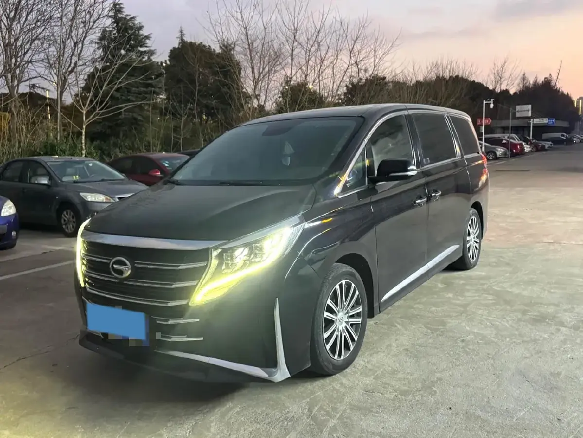 2021 GAC Trumpchi M8 2.0T 252HP L4 8AT