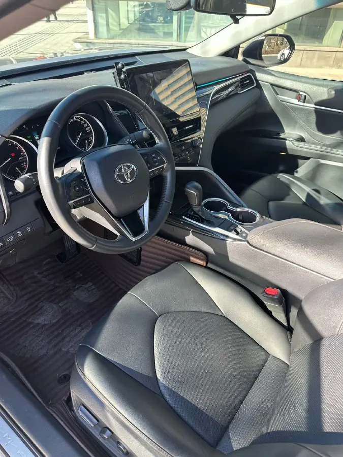 2023 Toyota Camry 2.0L 177HP L4 CVT,autocango,china used car exporter,china ev exporter,chinese used car exporter,chinese used ev exporter