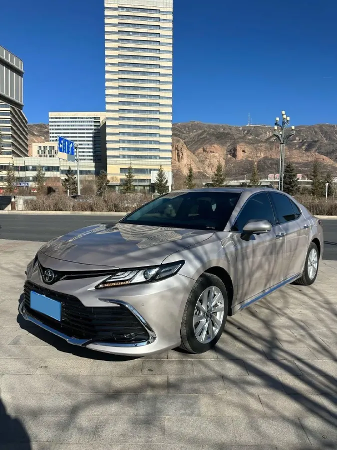 2023 Toyota Camry 2.0L 177HP L4 CVT,autocango,china used car exporter,china ev exporter,chinese used car exporter,chinese used ev exporter
