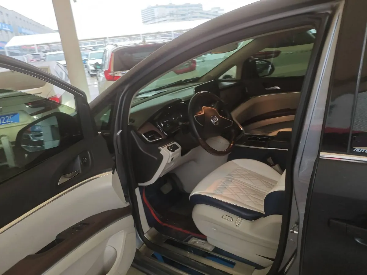 2020 Buick GL8 2.0T 237HP L4 9AT,autocango,china used car exporter,china ev exporter,chinese used car exporter,chinese used ev exporter