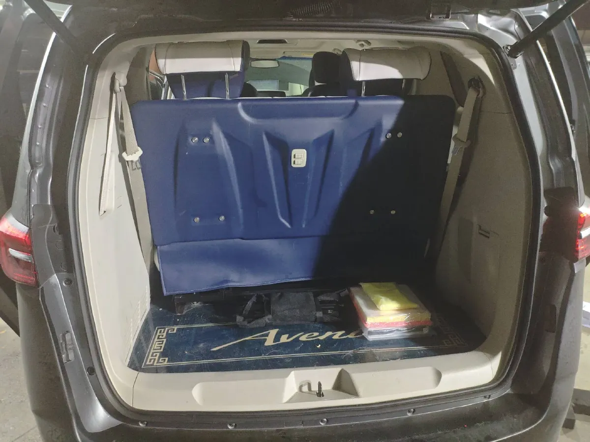 2020 Buick GL8 2.0T 237HP L4 9AT,autocango,china used car exporter,china ev exporter,chinese used car exporter,chinese used ev exporter