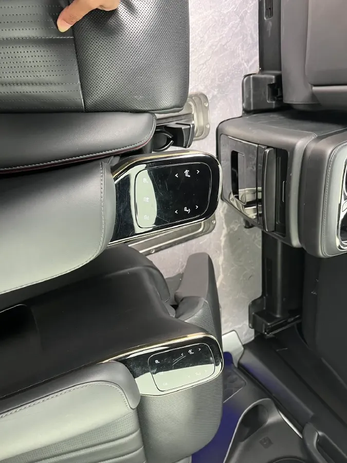 2023 GAC Trumpchi M8 2.0T 190HP L4 E-CVT Hybrid,autocango,china used car exporter,china ev exporter,chinese used car exporter,chinese used ev exporter