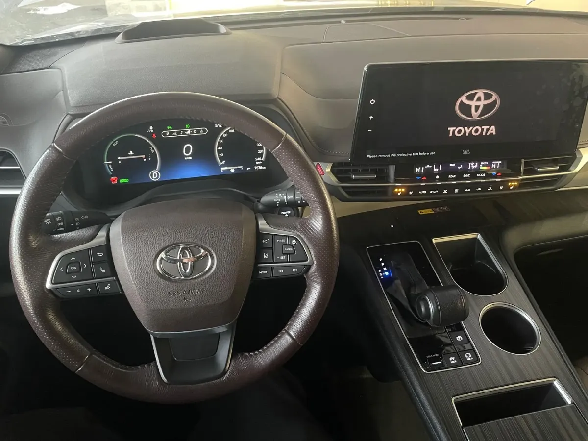 2023 Toyota Granvia 2.5L 189HP L4 E-CVT Hybrid,autocango,china used car exporter,china ev exporter,chinese used car exporter,chinese used ev exporter