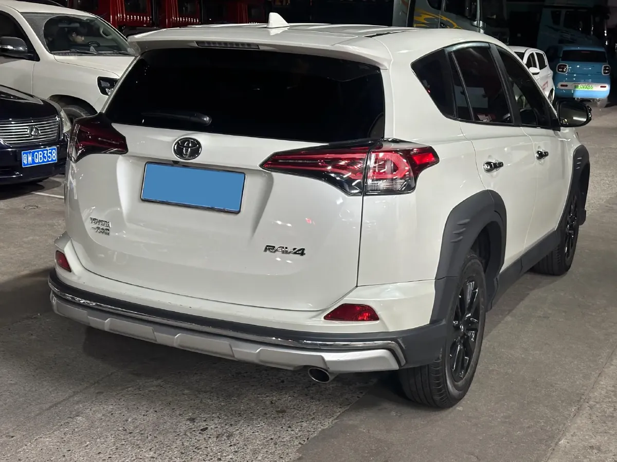 2019 Toyota RAV4 2.0L 151HP L4 CVT,autocango,china used car exporter,china ev exporter,chinese used car exporter,chinese used ev exporter
