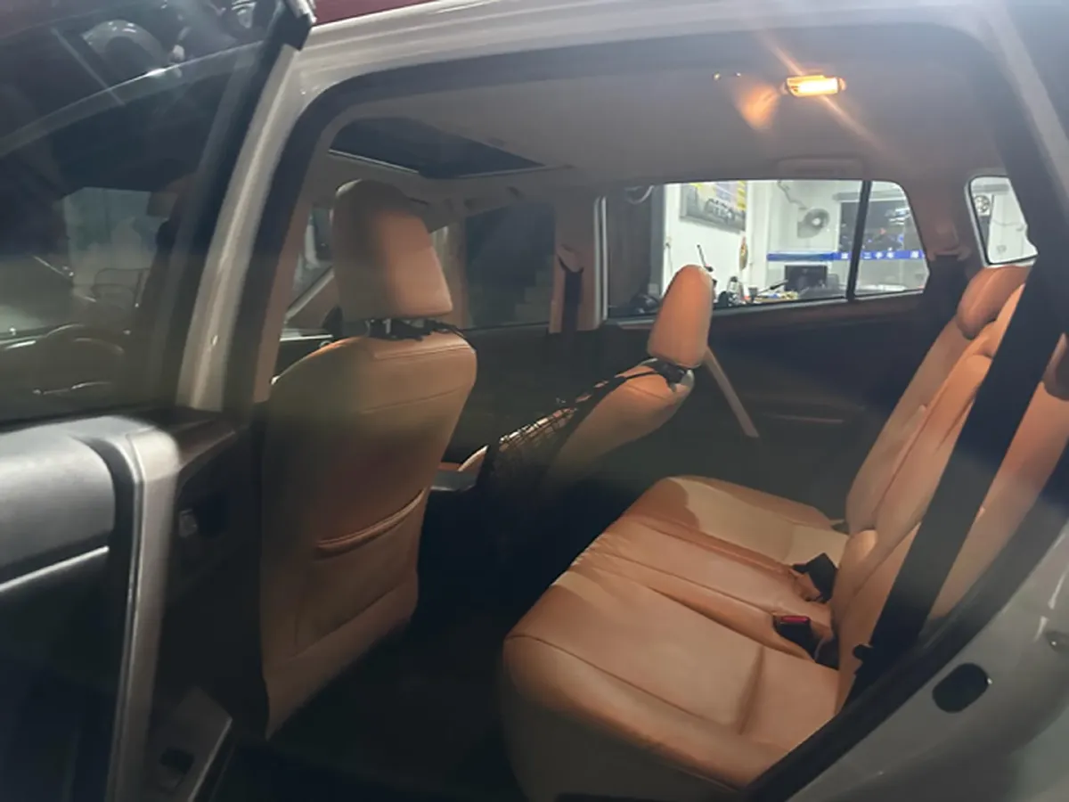 2019 Toyota RAV4 2.0L 151HP L4 CVT,autocango,china used car exporter,china ev exporter,chinese used car exporter,chinese used ev exporter