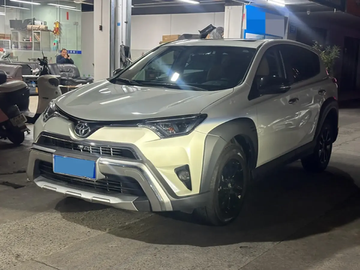 2019 Toyota RAV4 2.0L 151HP L4 CVT
