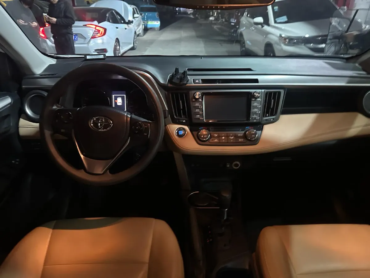 2019 Toyota RAV4 2.0L 151HP L4 CVT,autocango,china used car exporter,china ev exporter,chinese used car exporter,chinese used ev exporter