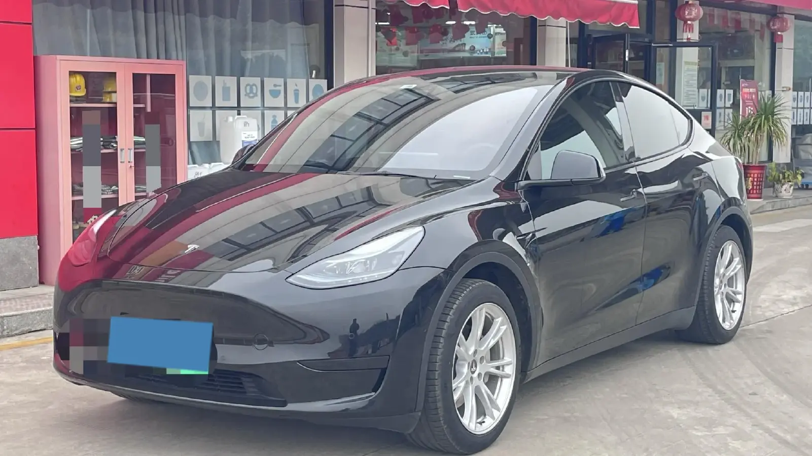 2022 Tesla Model Y BEV 60KWH