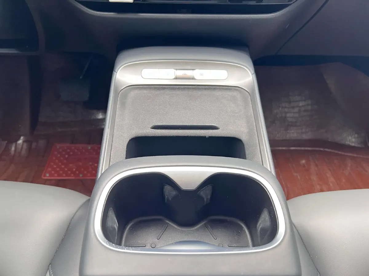 2025 MG MG ES5 BEV 62.2KWH,autocango,china used car exporter,china ev exporter,chinese used car exporter,chinese used ev exporter