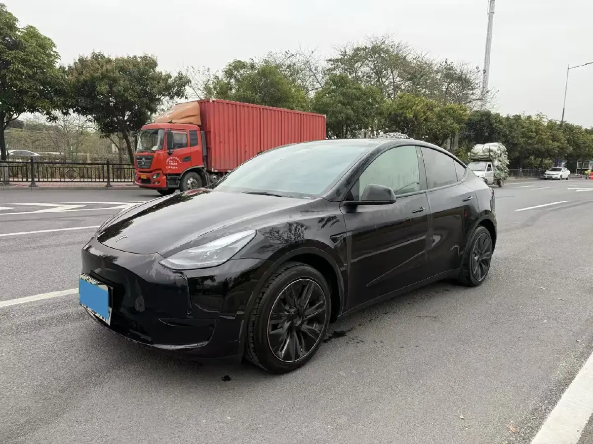 2022 Tesla Model Y BEV 60KWH