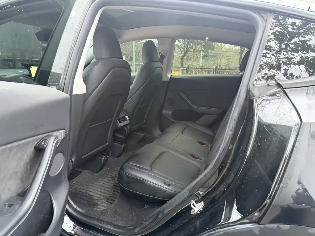 2022 Tesla Model Y BEV 60KWH,autocango,china used car exporter,china ev exporter,chinese used car exporter,chinese used ev exporter