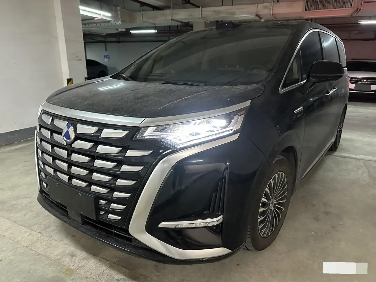2025 Denza D9 1.5T 156HP L4 E-CVT PHEV 40KWH