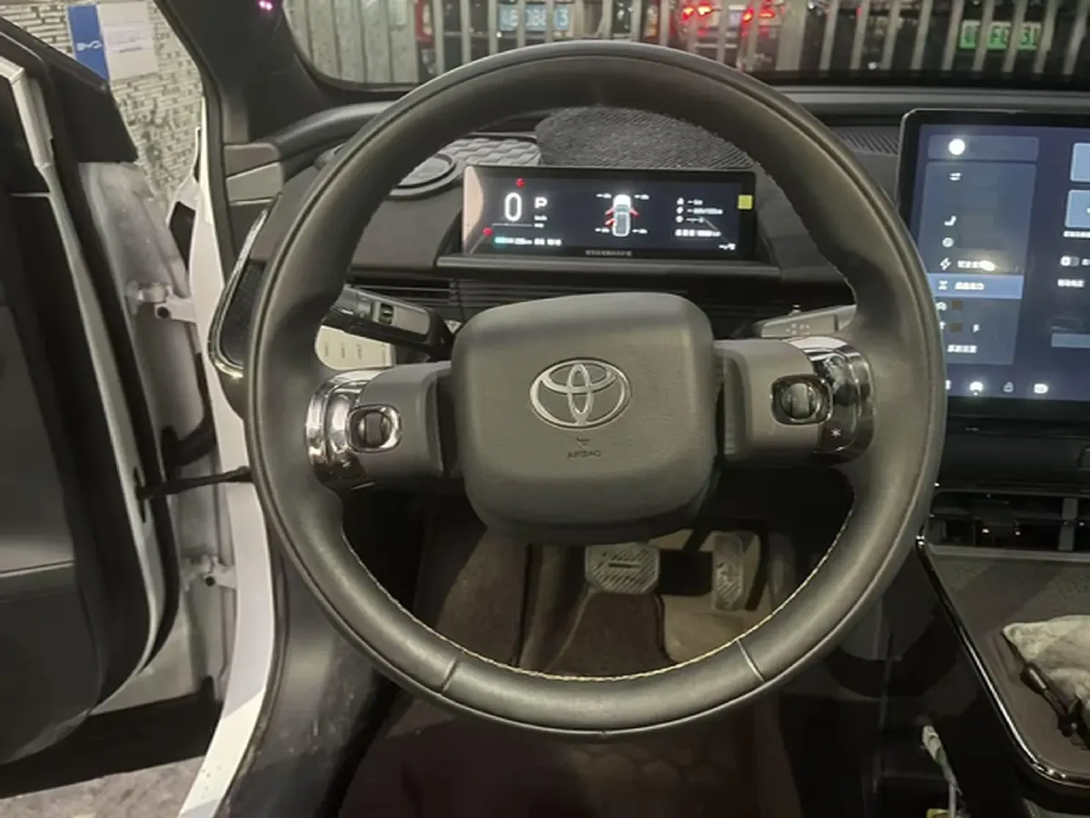 2025 Toyota BZ3X BEV 58.37KWH,autocango,china used car exporter,china ev exporter,chinese used car exporter,chinese used ev exporter