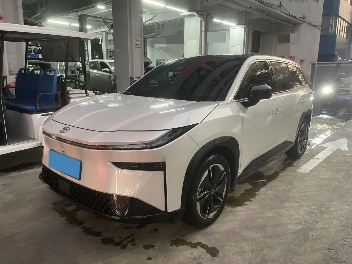 2025 Toyota BZ3X BEV 58.37KWH,autocango,china used car exporter,china ev exporter,chinese used car exporter,chinese used ev exporter