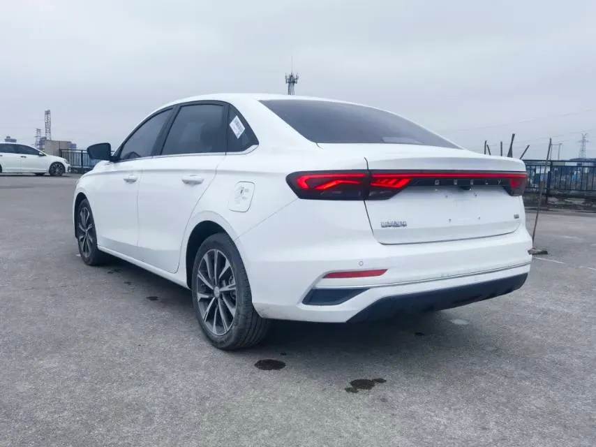 2025 Geely Emgrand 1.5L 127HP L4 CVT,autocango,china used car exporter,china ev exporter,chinese used car exporter,chinese used ev exporter