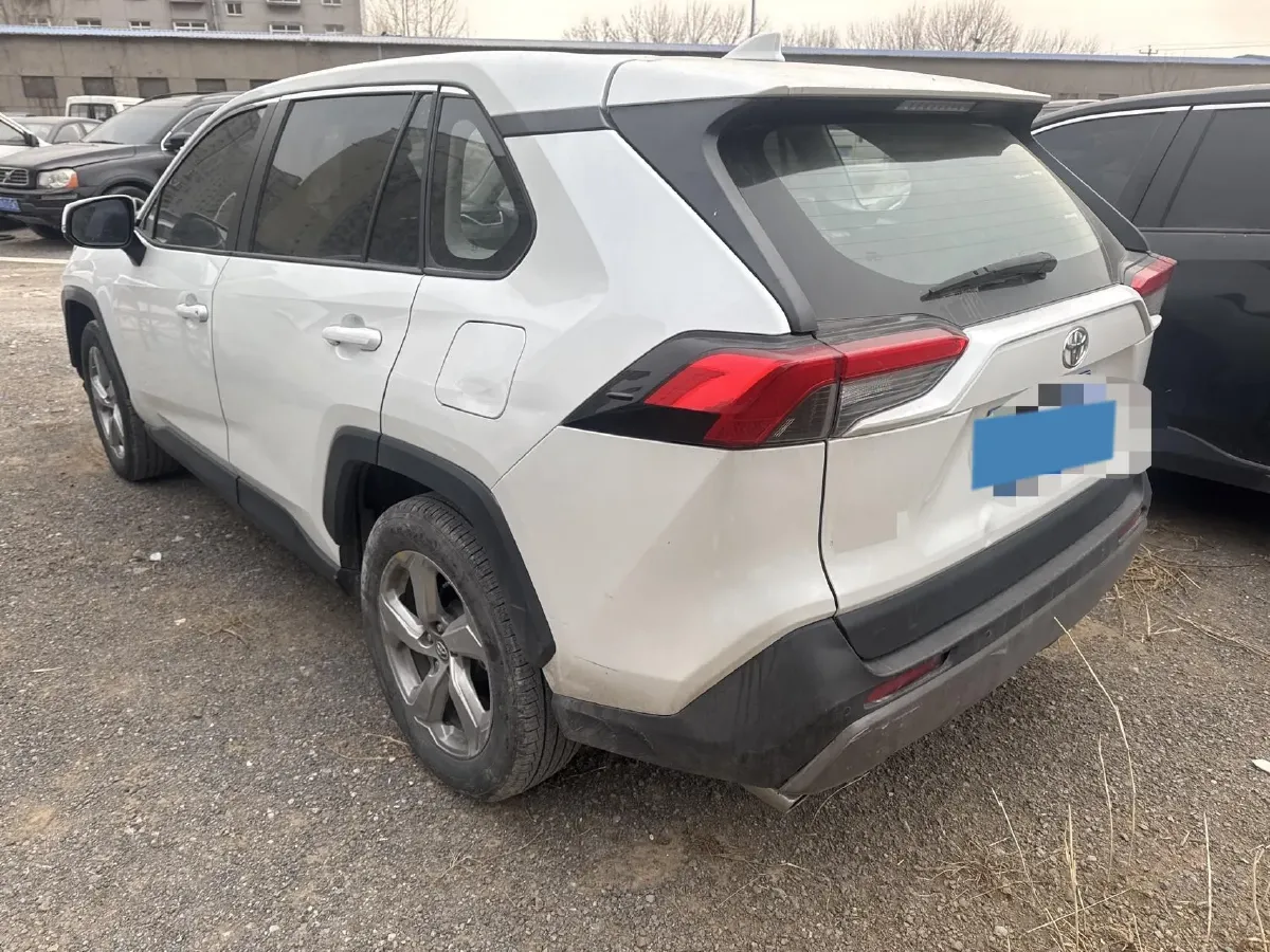 2023 Toyota RAV4 2.0L 171HP L4 CVT,autocango,china used car exporter,china ev exporter,chinese used car exporter,chinese used ev exporter