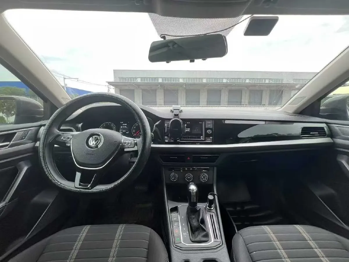 2018 Skoda Karoq 1.4T 150HP L4 7DCT,autocango,china used car exporter,china ev exporter,chinese used car exporter,chinese used ev exporter