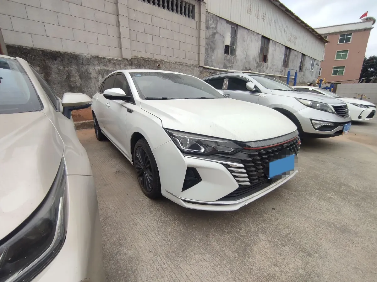 2024 DongFeng Aeolus YiXuan MAX 1.5T 197HP L4 7DCT,autocango,china used car exporter,china ev exporter,chinese used car exporter,chinese used ev exporter