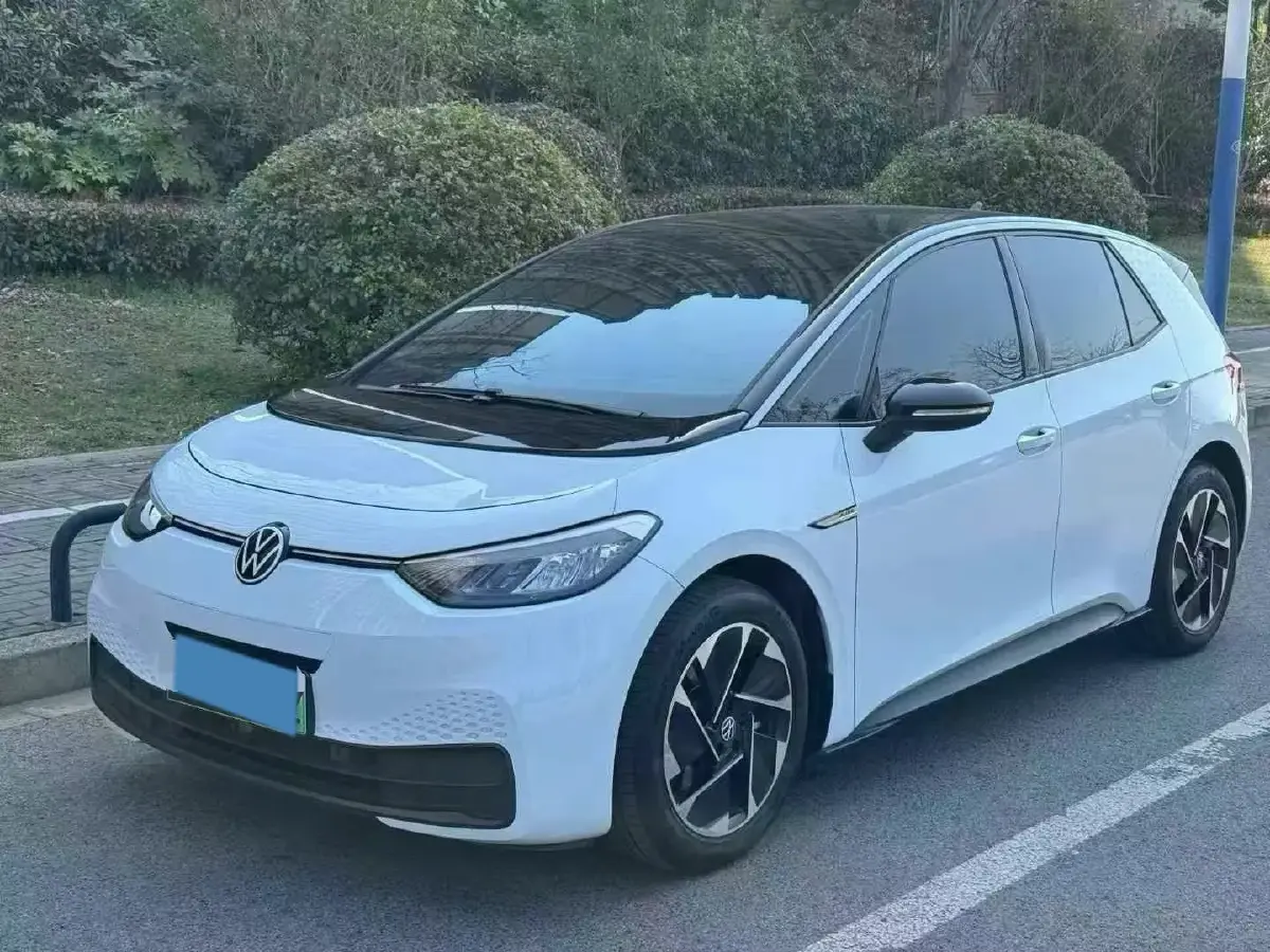2023 Volkswagen ID.3 BEV 52.8KWH
