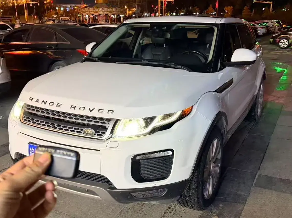 2018 Land Rover Range Rover Evoque 2.0T 241HP L4 9AT