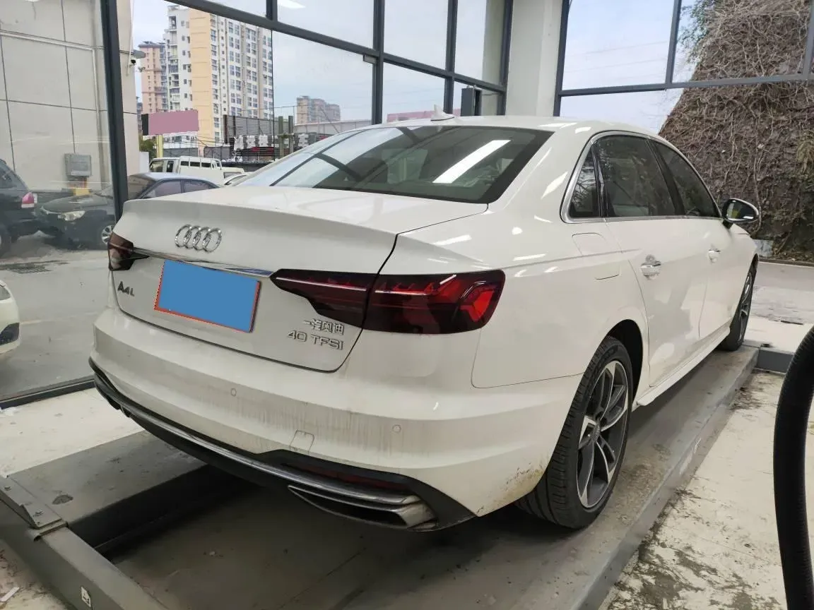2020 Audi A4L 2.0T 190HP L4 7DCT,autocango,china used car exporter,china ev exporter,chinese used car exporter,chinese used ev exporter
