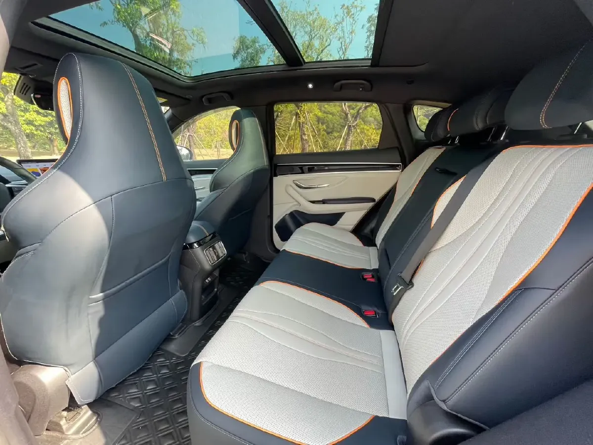 2022 Hyundai Tucson 2.0L 150HP L4 6AT Hybrid,autocango,china used car exporter,china ev exporter,chinese used car exporter,chinese used ev exporter