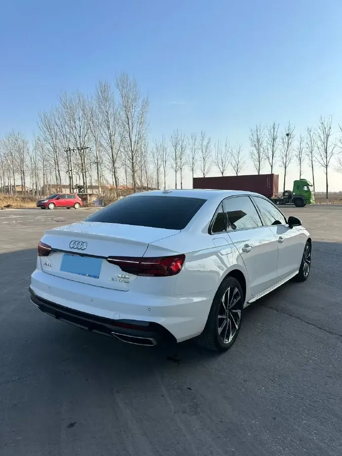 2023 Audi A4L 2.0T 190HP L4 7DCT,autocango,china used car exporter,china ev exporter,chinese used car exporter,chinese used ev exporter