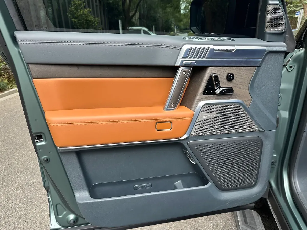 2023 M Hero 917 REEV 197HP 2AT REEV 65.8KWH,autocango,china used car exporter,china ev exporter,chinese used car exporter,chinese used ev exporter