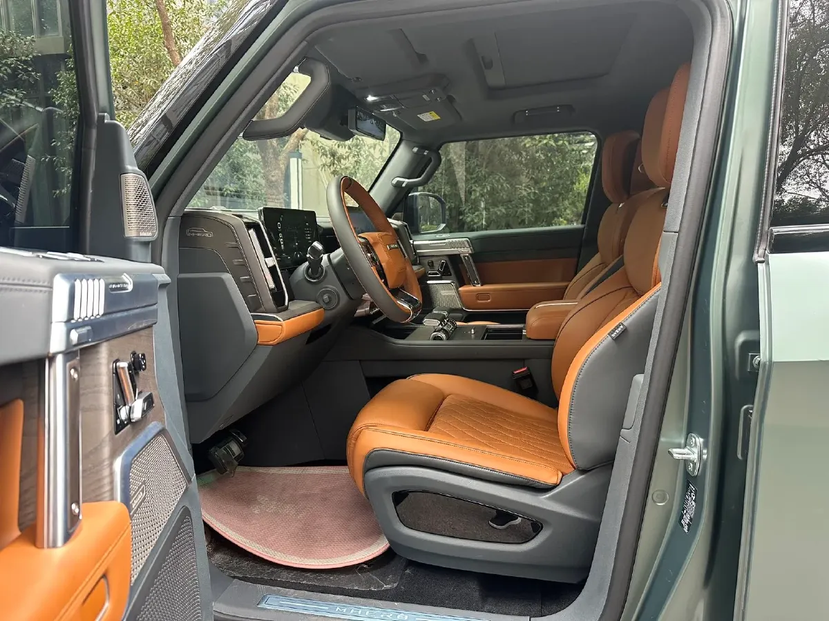 2023 M Hero 917 REEV 197HP 2AT REEV 65.8KWH,autocango,china used car exporter,china ev exporter,chinese used car exporter,chinese used ev exporter