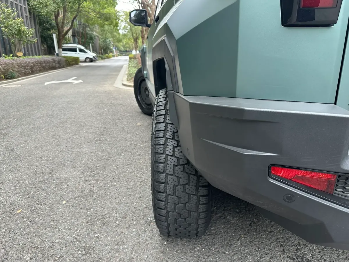 2023 M Hero 917 REEV 197HP 2AT REEV 65.8KWH,autocango,china used car exporter,china ev exporter,chinese used car exporter,chinese used ev exporter