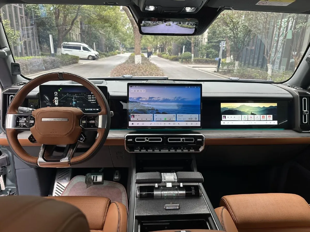 2023 M Hero 917 REEV 197HP 2AT REEV 65.8KWH,autocango,china used car exporter,china ev exporter,chinese used car exporter,chinese used ev exporter