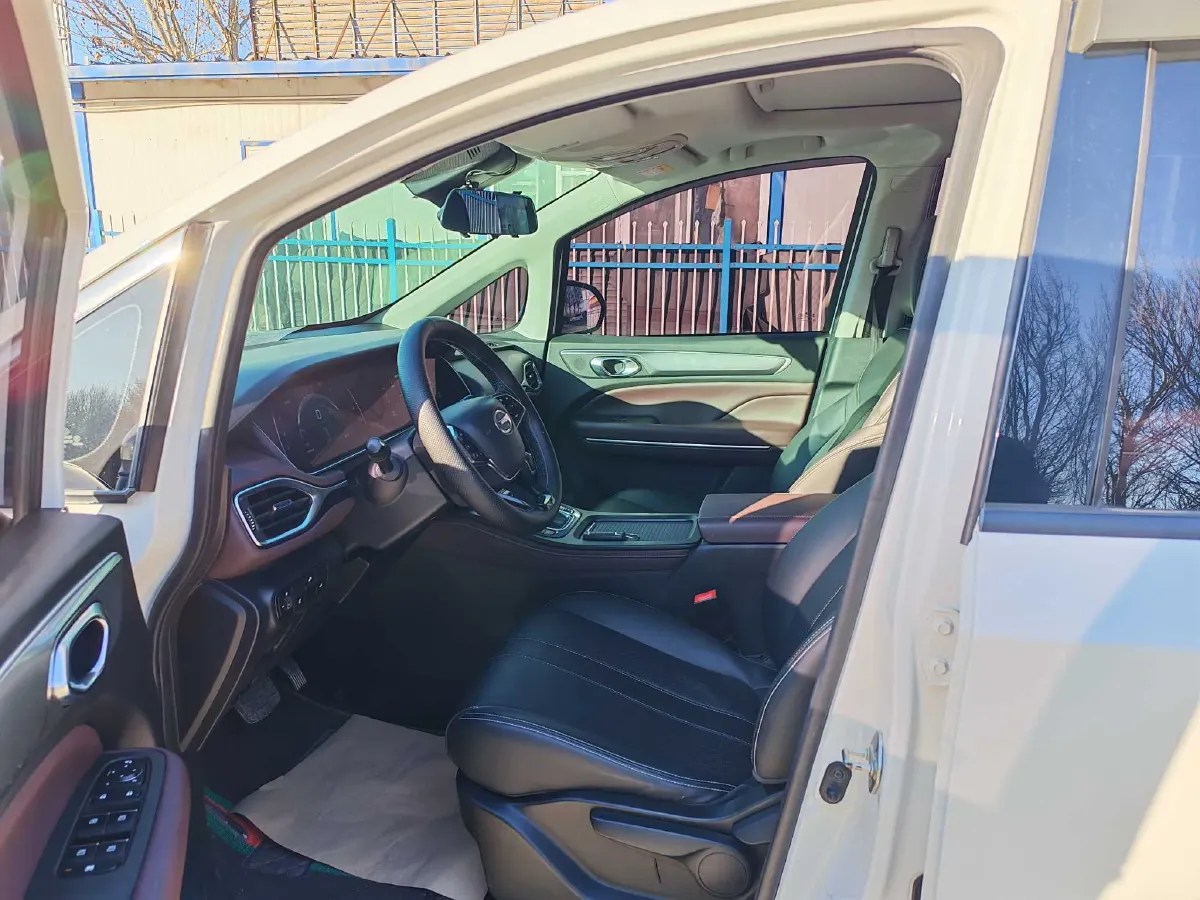 2021 GAC Trumpchi M6 1.5T 169HP L4 7DCT,autocango,china used car exporter,china ev exporter,chinese used car exporter,chinese used ev exporter