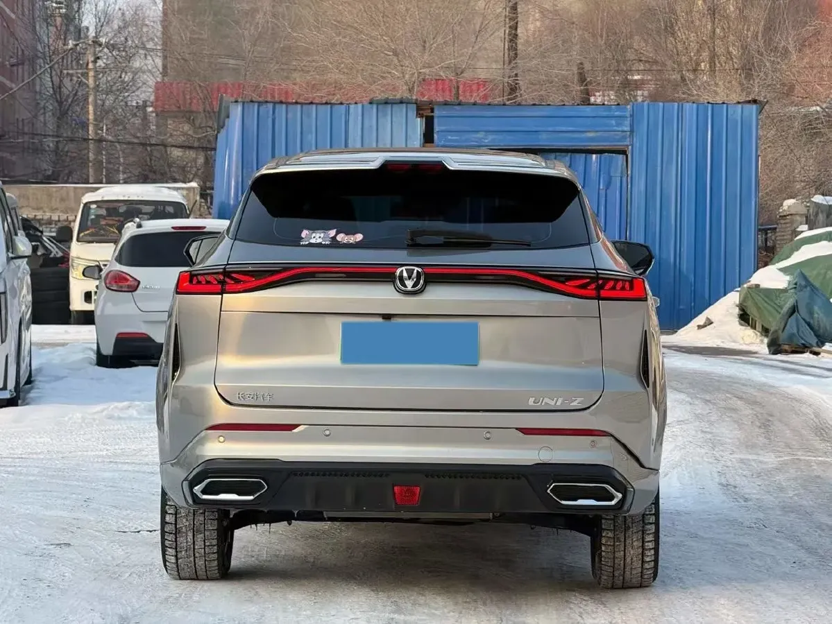 2024 ChangAn UNI-Z 1.5L 98HP L4 E-CVT PHEV 18.4KWH,autocango,china used car exporter,china ev exporter,chinese used car exporter,chinese used ev exporter