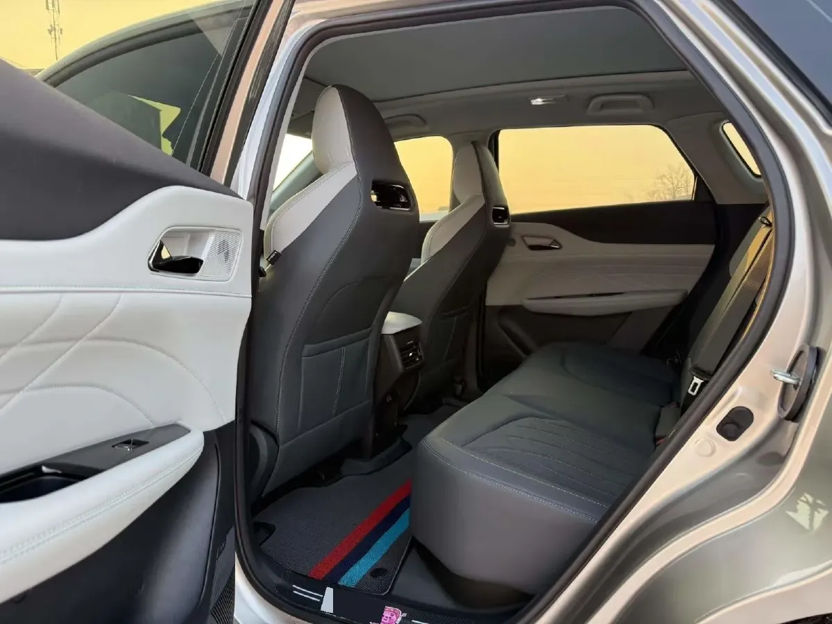 2024 ChangAn UNI-Z 1.5L 98HP L4 E-CVT PHEV 18.4KWH,autocango,china used car exporter,china ev exporter,chinese used car exporter,chinese used ev exporter