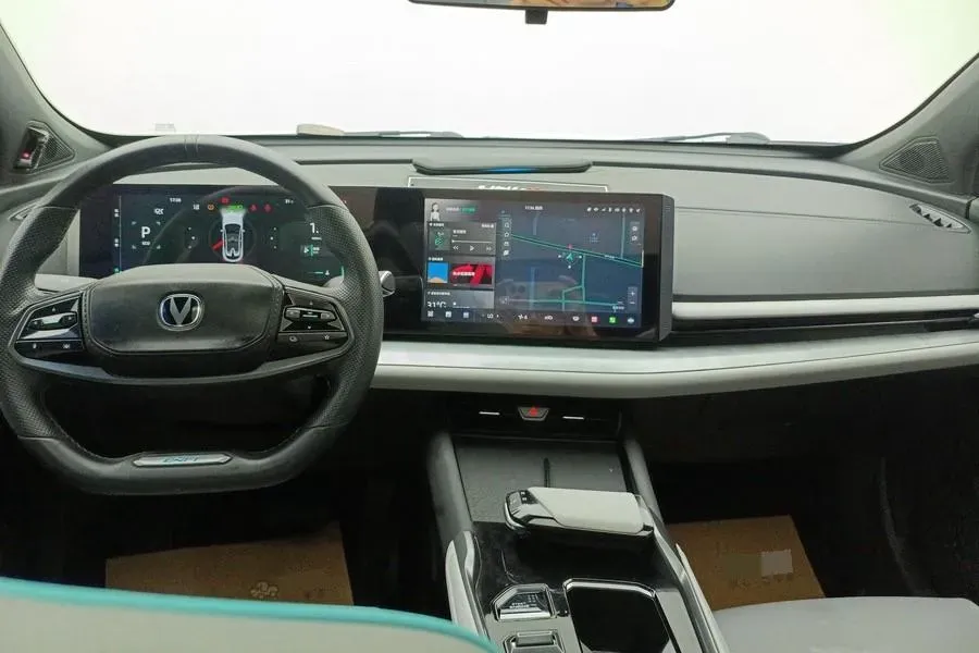 2023 ChangAn UNI-T 1.5T 188HP L4 7DCT,autocango,china used car exporter,china ev exporter,chinese used car exporter,chinese used ev exporter