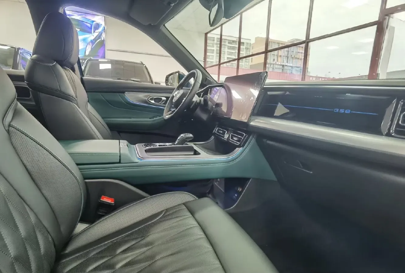 2022 GAC Trumpchi GS8 2.0T 252HP L4 8AT,autocango,china used car exporter,china ev exporter,chinese used car exporter,chinese used ev exporter